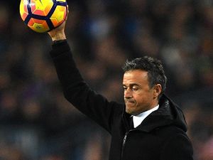 Enrique Sebut Barca Masih Perlu Banyak Berbenah