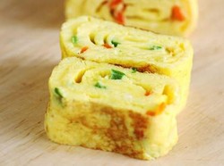 Trending, Chef Juna Jelaskan Beda Tamago dan Telur Dadar Gulung