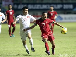 Yakin Bisa Cetak Gol di Vietnam, Riedl: Ada Kans Bagus ke Final