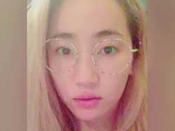 Yeeun Wonder Girls Pamer Kado Baru dari Jinwoon 2AM
