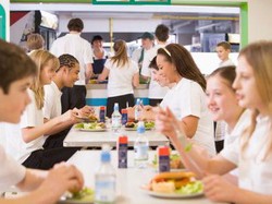 Ini Cara Mengelola Kantin Sekolah yang Sajikan Makanan Halal