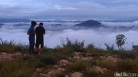 Pemandangan Dahsyat Bukit Banyon Trenggalek