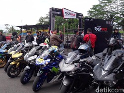 Ribuan Orang Ramai-ramai Balapan dengan Honda CBR250RR