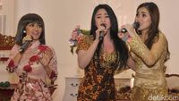 Ini Jadinya Jika Jupe, Depe dan Ayu Ting Ting Sepanggung