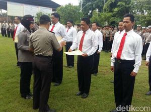Gagalkan Perampokan Dana Desa di Kendal, Kanit Intel Boja Dapat Penghargaan Gagalkan Perampokan Dana Desa di Kendal, Kanit Intel Boja Dapat Penghargaan