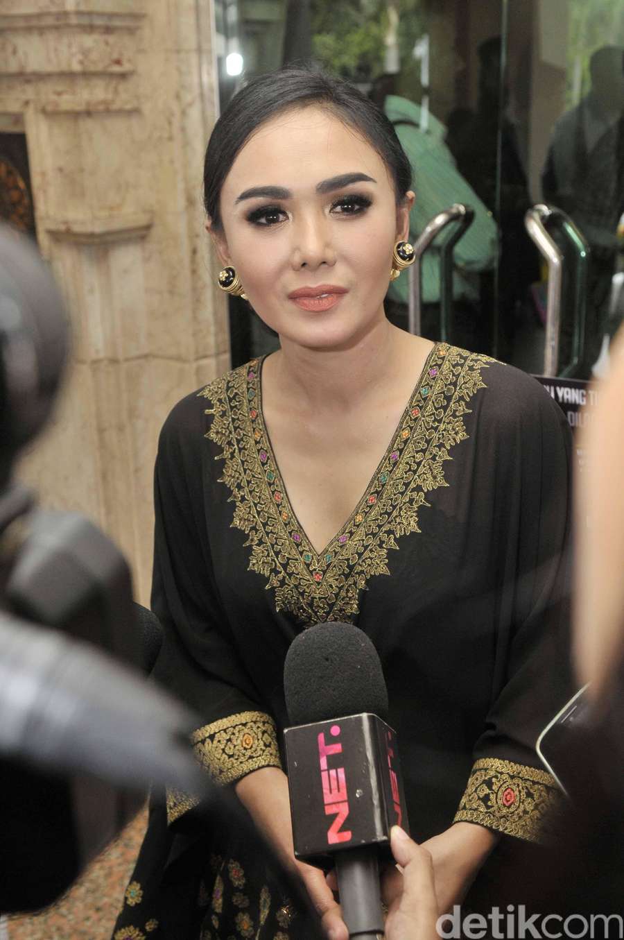 Yuni Shara Masih Cantik Aja