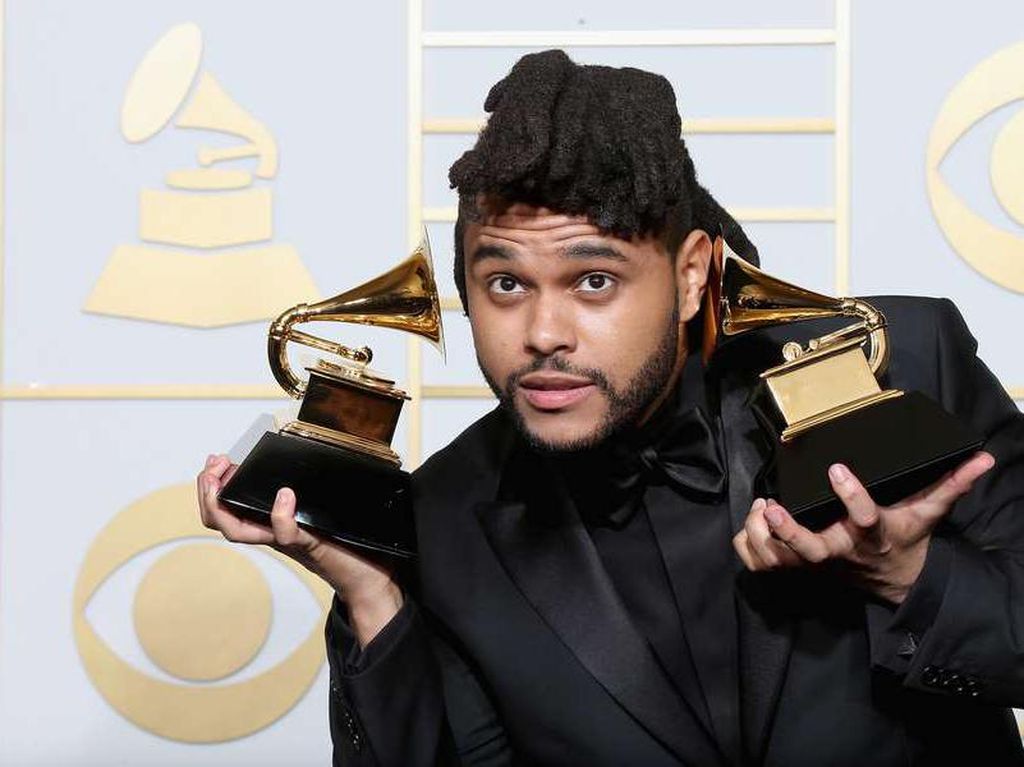 Move On dari Selena Gomez, The Weeknd Gandeng Mantan Justin Bieber Move On dari Selena Gomez, The Weeknd Gandeng Mantan Justin Bieber