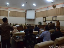Memalukan, Hearing Anggota DPRD Banyuwangi Diwarnai Adu Mulut