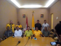 Fayakhun Akan Adukan Fahd ke Mahkamah Partai Golkar