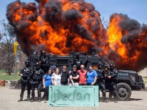 Melepas Penat dari Pengobatan Kanker, Bocah Ini Diizinkan Ledakkan Bom