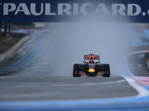 Webber Prediksikan Red Bull Jadi Penantang Mercedes di 2017 Webber Prediksikan Red Bull Jadi Penantang Mercedes di 2017