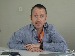 BlackBerry Messenger Mau Jadi Wadah Semua Aplikasi