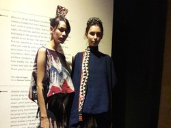 Sukses dengan Batik, Sejauh Mata Memandang kini Angkat Tenun Ikat Sumba