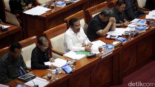 Jaksa Agung dan Komisi III Bahas Kasus Ahok