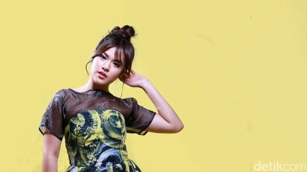 Raisa saat pemotretan Celeb of The Month 