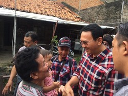 Blusukan di Cipete, Ahok Dengarkan Curhat Warga Soal Banjir
