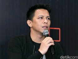 Ciee.. Ariel NOAH Pacaran sama Pevita Pearce Nih?