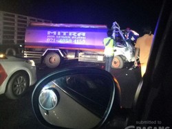 Truk Tangki Air Kecelakaan, Tol Jagorawi dari Jakarta Arah Bogor Macet