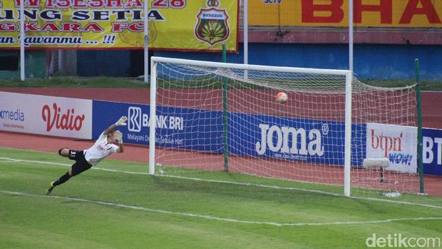 Bhayangkara FC Diredam Semen Padang 2-2