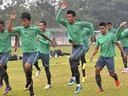 Indonesia Main Tanpa Beban di Hanoi