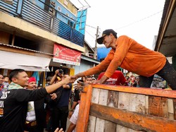 Gerilya Lapangan Sepanjang 11 Km, Agus Nonstop Sapa Warga