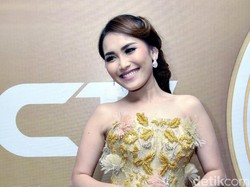 Ayu Ting Ting Belum Tahu Clothing Line Miliknya Bermasalah