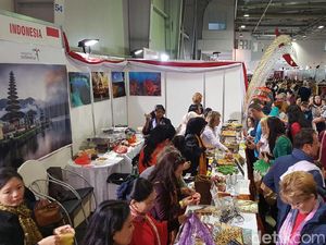 Kuliner Indonesia Laris Manis Diserbu Warga Bulgaria