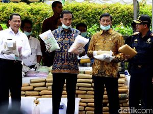 Jokowi Musnahkan Barang Bukti Narkoba