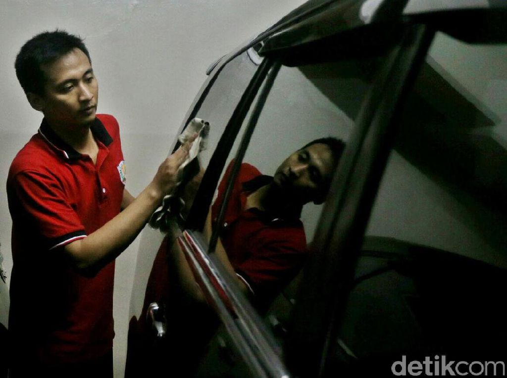 5 Perawatan Mobil yang Bisa Dilakukan di Rumah 5 Perawatan Mobil yang Bisa Dilakukan di Rumah