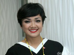 Gowes Jakarta-Bali, Nirina Zubir Tetap Bersama 2 Anaknya