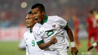 Manahati Lestusen akhirnya memastikan kemenangan Indonesia di menit ke-97 lewat sepakan dari titik putih. Penalti diberikan wasit setelah Ferdinan Sinaga dilanggar di kotak terlarang.
