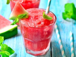 Jus dan Biji Semangka Diprediksi Jadi Tren Makanan Sehat Baru