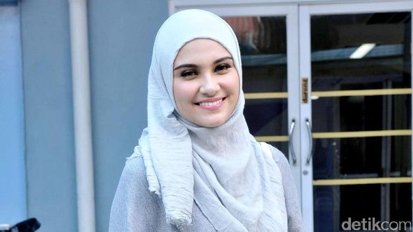 Selamat! Zee Zee Shahab Lahirkan Anak Kedua