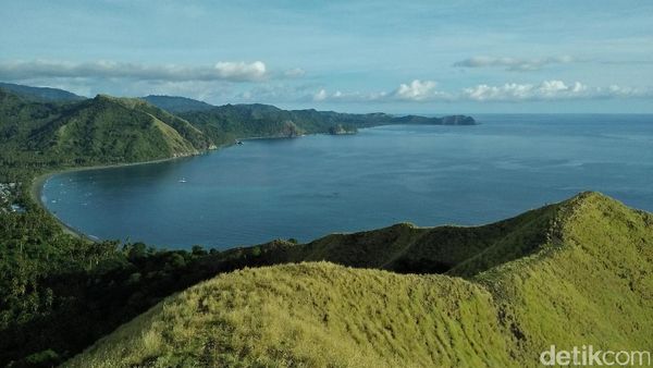 Ini Spot Sunrise Terbaik di Sulawesi Tengah
