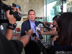 Soal Percetakan e-KTP di Luar Negeri, Eks Ketua Komisi II DPR: Jauh Amat