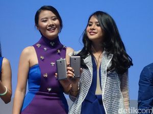 Ini Kriteria Ponsel Selfie yang Pas Bagi Maudy Ayunda Ini Kriteria Ponsel Selfie yang Pas Bagi Maudy Ayunda