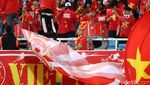 Suporter Indonesia Ramaikan My Dinh National Stadium