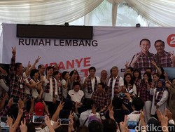Liem Swie King cs Serahkan Raket ke Ahok: Smes Para Koruptor!
