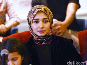 Laudya Cynthia Bella Serius Banget Sih