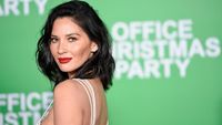 Gaya Sensual Olivia Munn