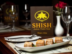 Restoran Milik Muslim Ini Berikan Makan Malam Natal Gratis bagi Tunawisma