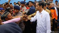 Jokowi Temui Korban Gempa di Aceh