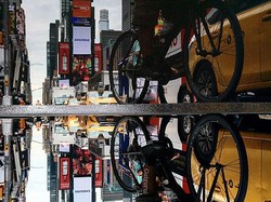 Penggemar Teori Konspirasi Yakin Kita Semua Masuk Dunia Paralel