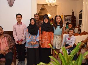 Kisah 7 Anak Indonesia di Kuba, Calon Dokter Peraih Beasiswa Rp 60 Ribu Per Bulan Kisah 7 Anak Indonesia di Kuba, Calon Dokter Peraih Beasiswa Rp 60 Ribu Per Bulan