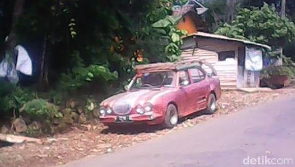 Bugatti ala Oemar Bakri