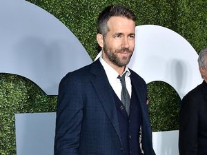Pasca Gabung dengan Disney, Fox Kontrak Ryan Reynolds untuk Tiga Tahun Lagi