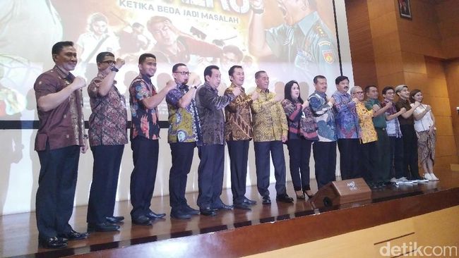 Film Layar Lebar Indonesia Lucu | saat kebhinnekaan indonesia disatukan dalam sebuah film Film Layar Lebar Indonesia Lucu | saat kebhinnekaan indonesia disatukan dalam sebuah film