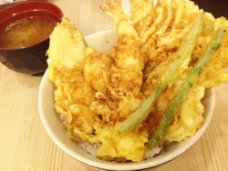 Tenya: Nikmatnya All Star Tendon dengan Topping Aneka Tempura Renyah