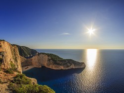 Yunani, Negeri Para Dewa yang Romantis sekaligus Eksotis