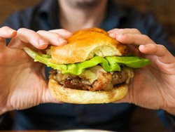 Waspada! Banyak Makan Dapat Melemahkan Iman, Begini Kata dr Zaidul Akbar